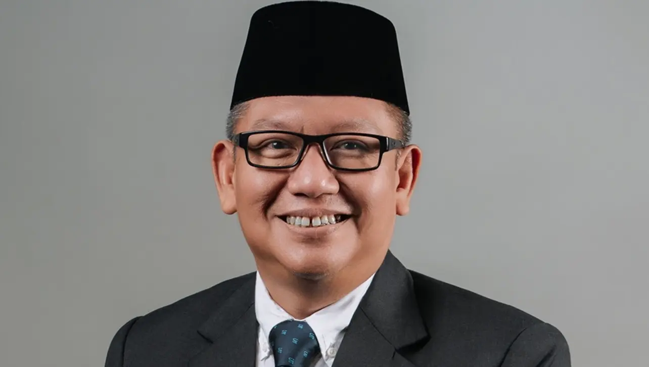 Rektor UII Fathul Wahid berbicara di forum diskusi menolak program Makan Bergizi Gratis atau MBG masuk kampus Yogyakarta